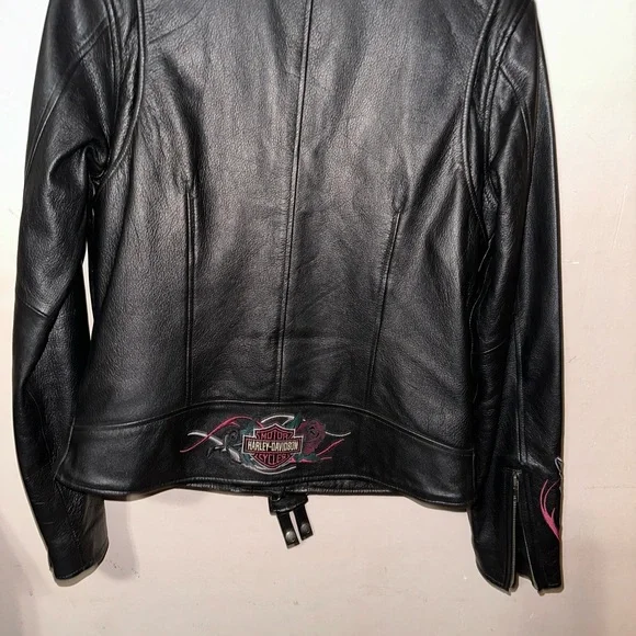Harley Davidson leather riding jacket women’s medium with rose motif - Picture 3 of 11